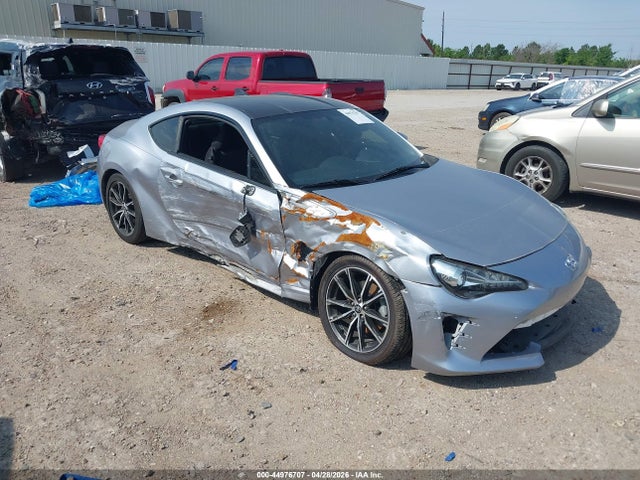2017 TOYOTA 86 - 1