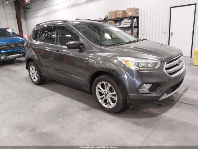 2017 FORD ESCAPE SE - 1