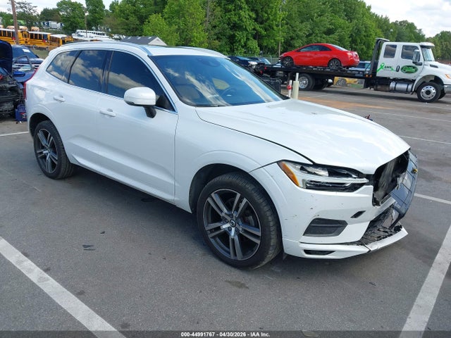 2018 VOLVO XC60 T5 MOMENTUM - 1