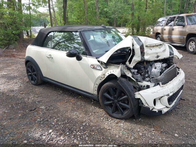 2015 MINI CONVERTIBLE COOPER - 1