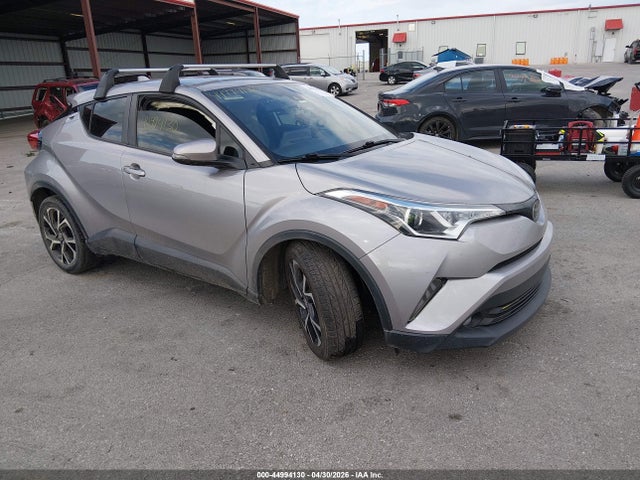 2019 TOYOTA C-HR XLE - 1