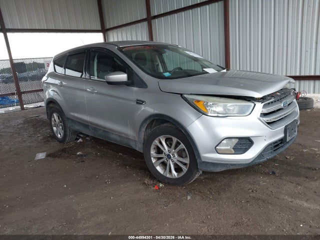 2017 FORD ESCAPE SE - 1