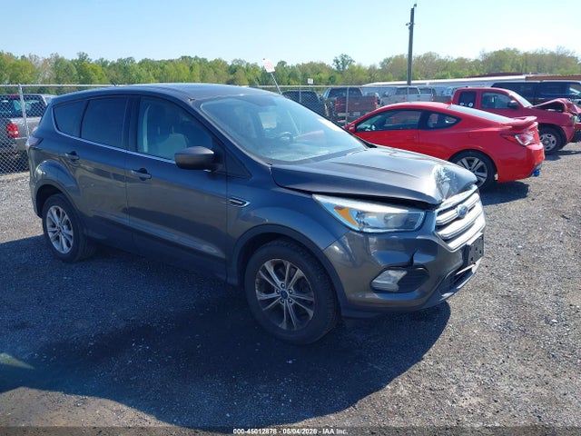 2017 FORD ESCAPE SE - 1