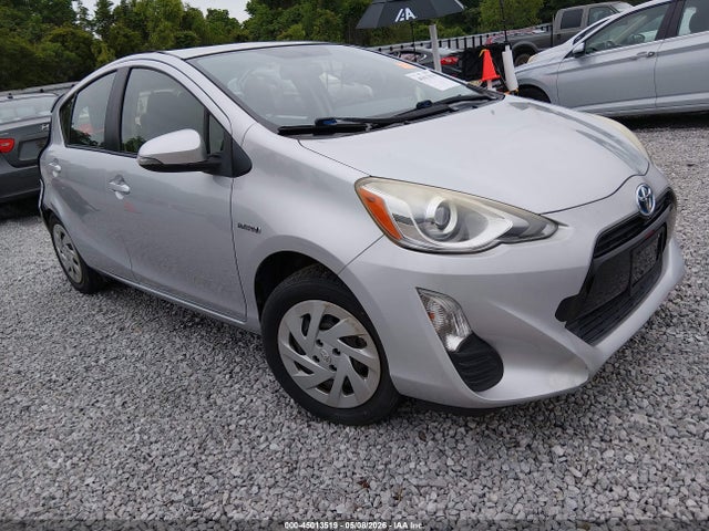 2016 TOYOTA PRIUS C - 1