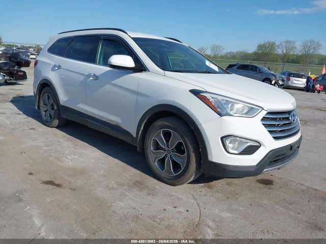 2016 HYUNDAI SANTA FE SE - 1
