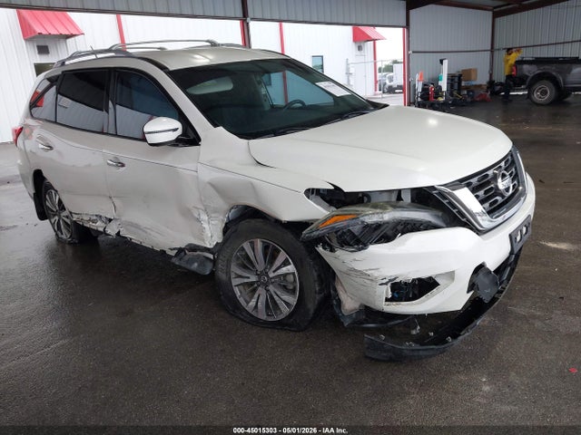 2017 NISSAN PATHFINDER SV - 1