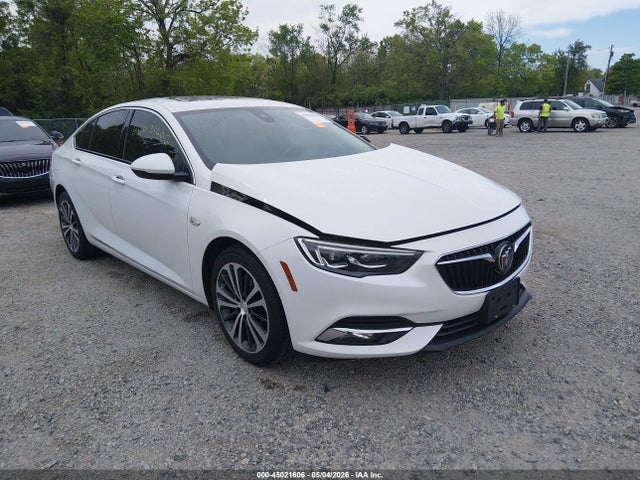 2018 BUICK REGAL SPORTBACK ESSENCE - 1