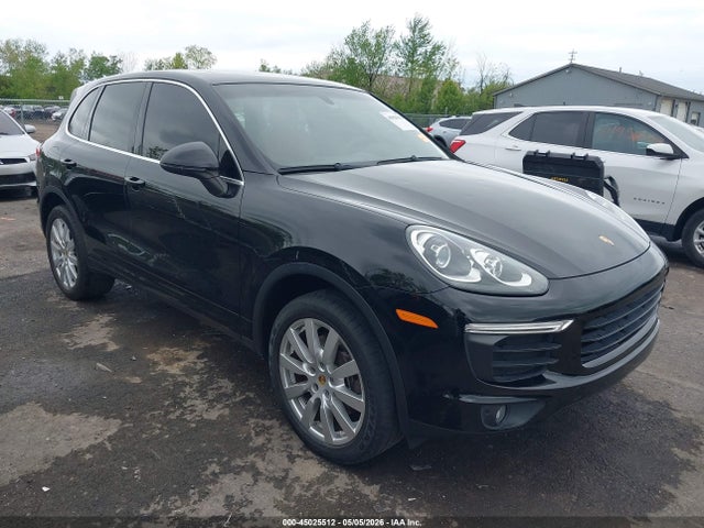 2016 PORSCHE CAYENNE - 1