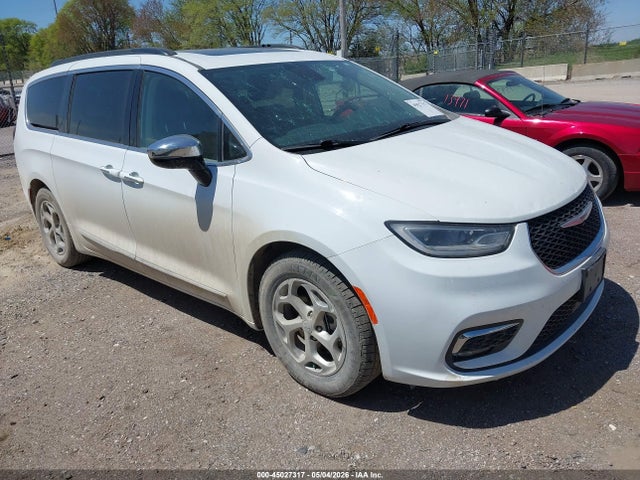 2023 CHRYSLER PACIFICA LIMITED - 1