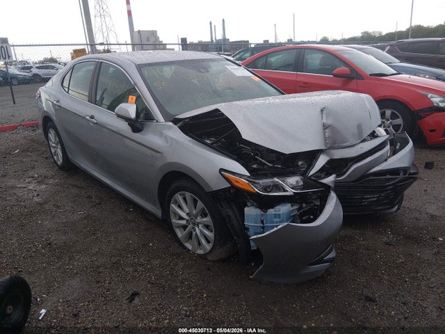 2019 TOYOTA CAMRY LE - 1