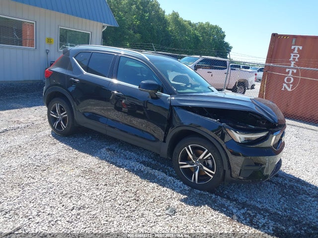 2024 VOLVO XC40 B5 CORE BRIGHT THEME/B5 CORE DARK THEME - 1