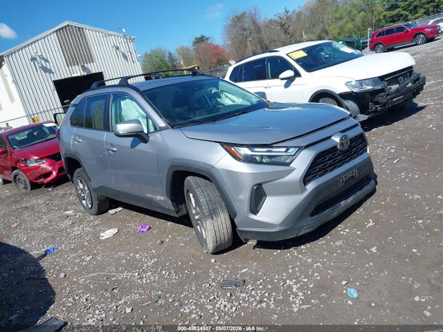 2022 TOYOTA RAV4 XLE - 1
