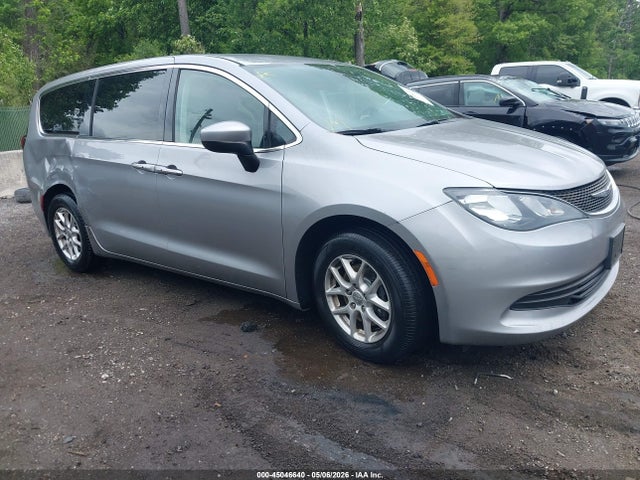2017 CHRYSLER PACIFICA TOURING - 1