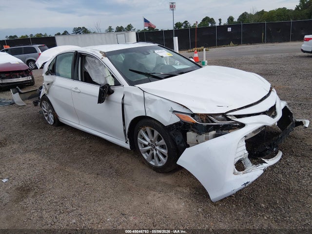 2019 TOYOTA CAMRY LE - 1