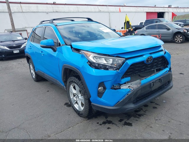2019 TOYOTA RAV4 XLE - 1