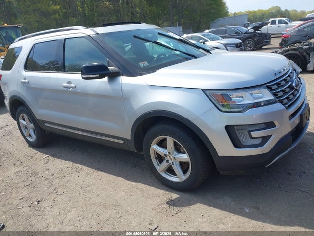 2017 FORD EXPLORER XLT - 1