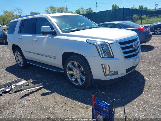 2016 CADILLAC ESCALADE LUXURY COLLECTION - 1