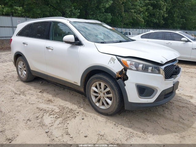 2016 KIA SORENTO 2.4L LX - 1