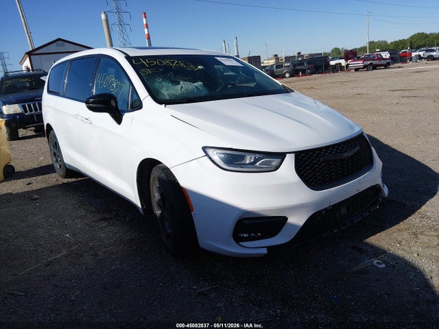 2023 CHRYSLER PACIFICA HYBRID LIMITED - 1