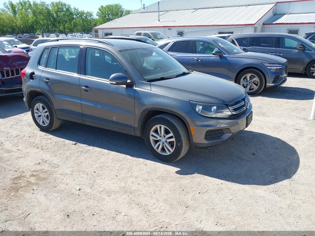 2016 VOLKSWAGEN TIGUAN S - 1