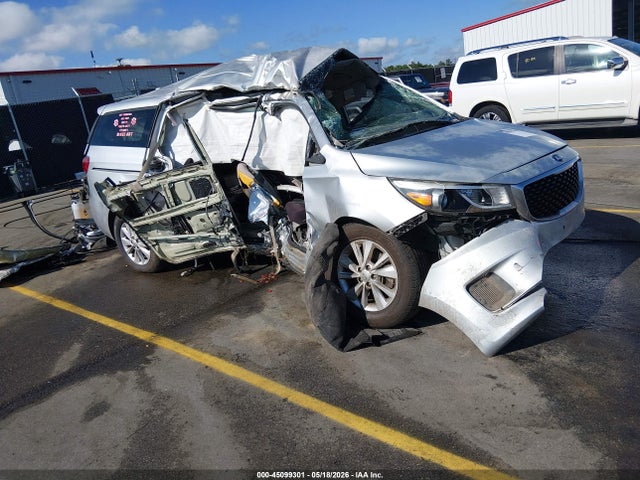 2017 KIA SEDONA LX - 1