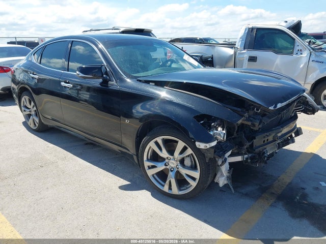 2019 INFINITI Q70 3.7 LUXE - 1
