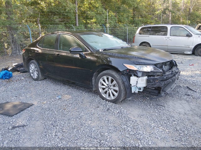 2019 TOYOTA CAMRY LE - 1