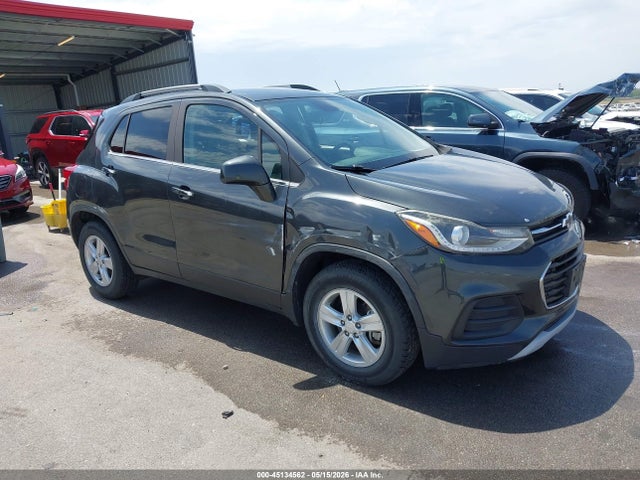 2017 CHEVROLET TRAX LT - 1