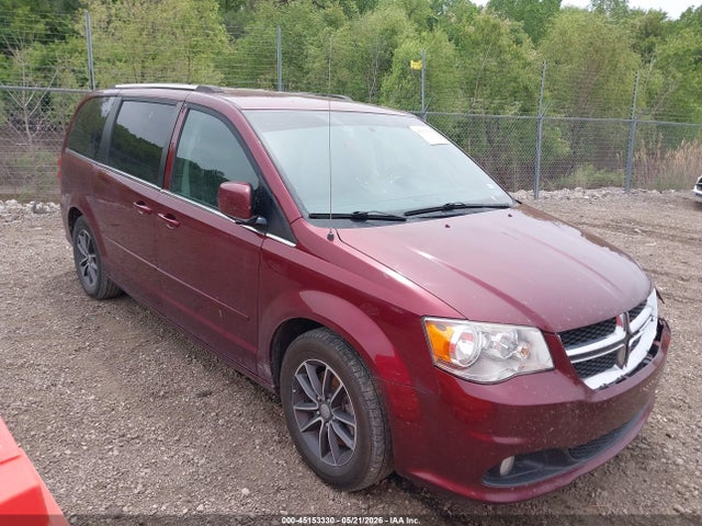 2017 DODGE GRAND CARAVAN SXT - 1