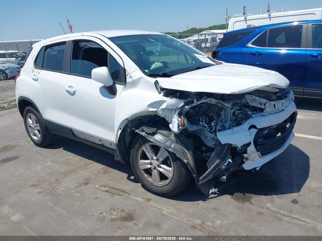 2022 CHEVROLET TRAX AWD LS - 1