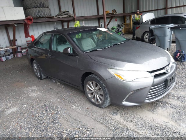 2016 TOYOTA CAMRY XLE - 1