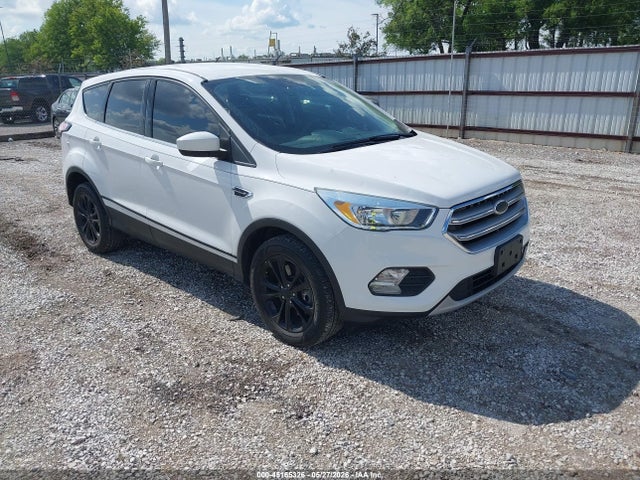 2017 FORD ESCAPE SE - 1