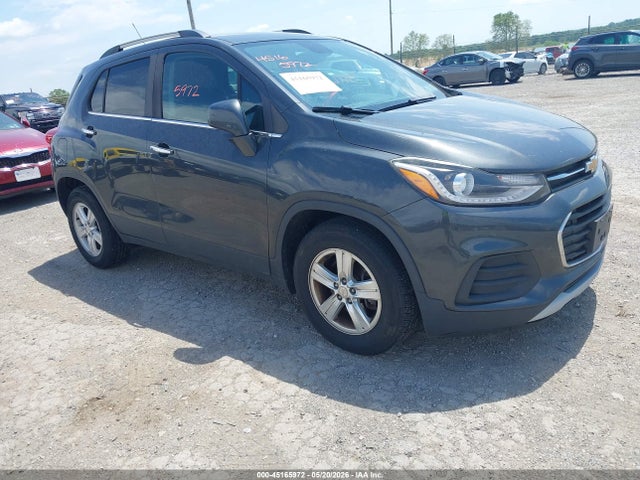 2017 CHEVROLET TRAX LT - 1