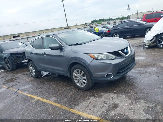 2017 NISSAN ROGUE SPORT S - 1