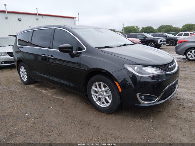 2020 CHRYSLER PACIFICA TOURING - 1