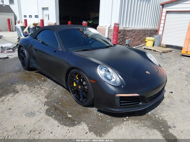 2017 PORSCHE 911 - 1