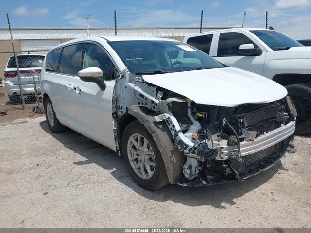 2023 CHRYSLER PACIFICA TOURING L - 1