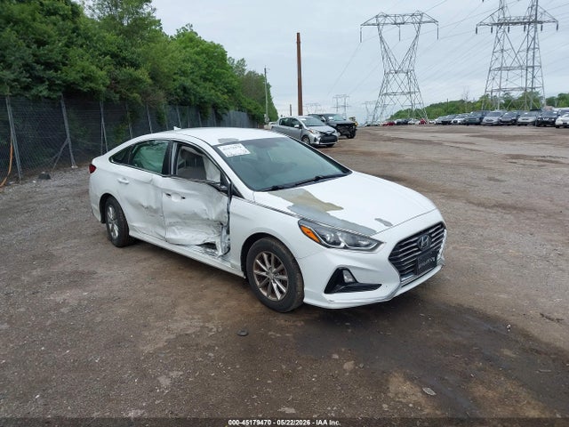 2019 HYUNDAI SONATA SE - 1