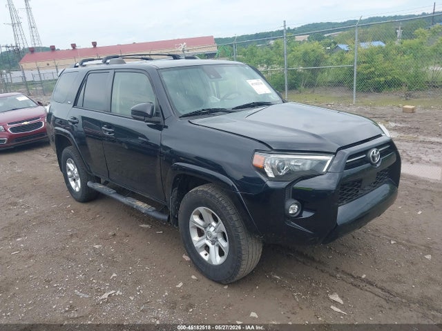 2022 TOYOTA 4RUNNER SR5 - 1