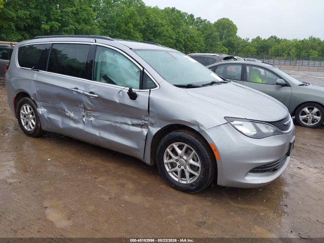 2017 CHRYSLER PACIFICA TOURING - 1