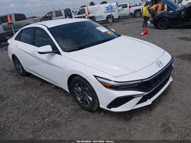 2024 HYUNDAI ELANTRA SEL - 1