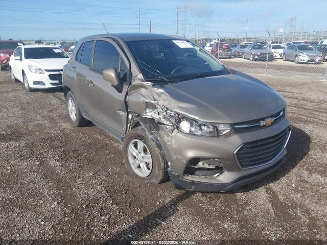 2022 CHEVROLET TRAX AWD LS - 1