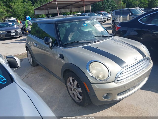 2009 MINI COOPER - 1