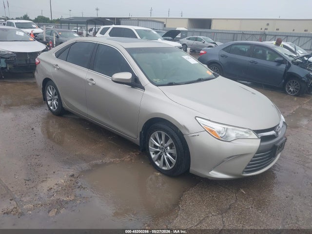 2017 TOYOTA CAMRY XLE - 1