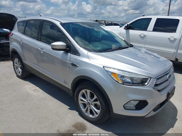 2019 FORD ESCAPE SE - 1