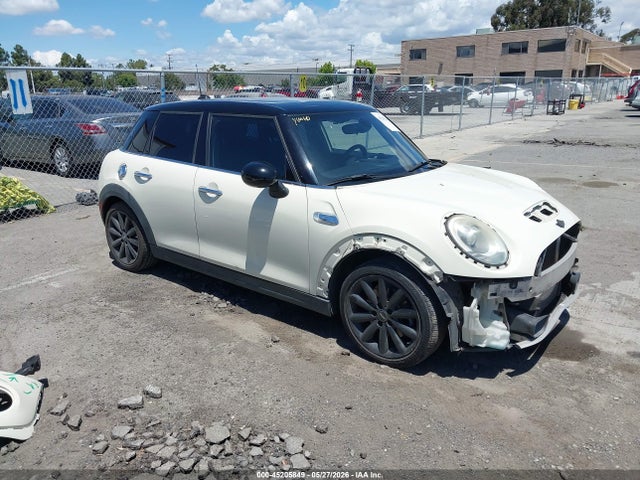 2015 MINI HARDTOP COOPER - 1