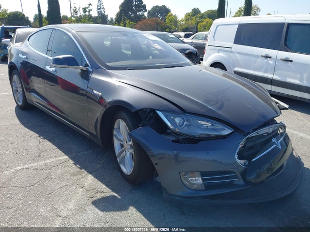 2015 TESLA MODEL S - 1