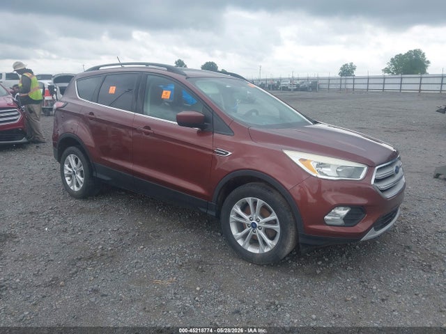 2018 FORD ESCAPE SE - 1