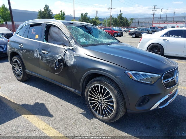2026 MERCEDES-BENZ GLC 300 - 1