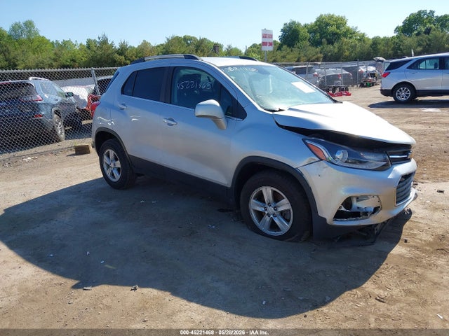 2019 CHEVROLET TRAX LT - 1